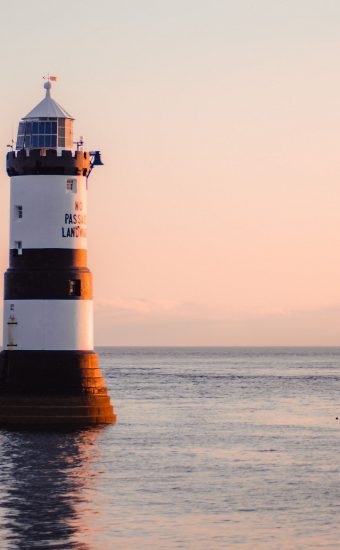 Lighthouse Phone Wallpaper [1080x2340] - 052